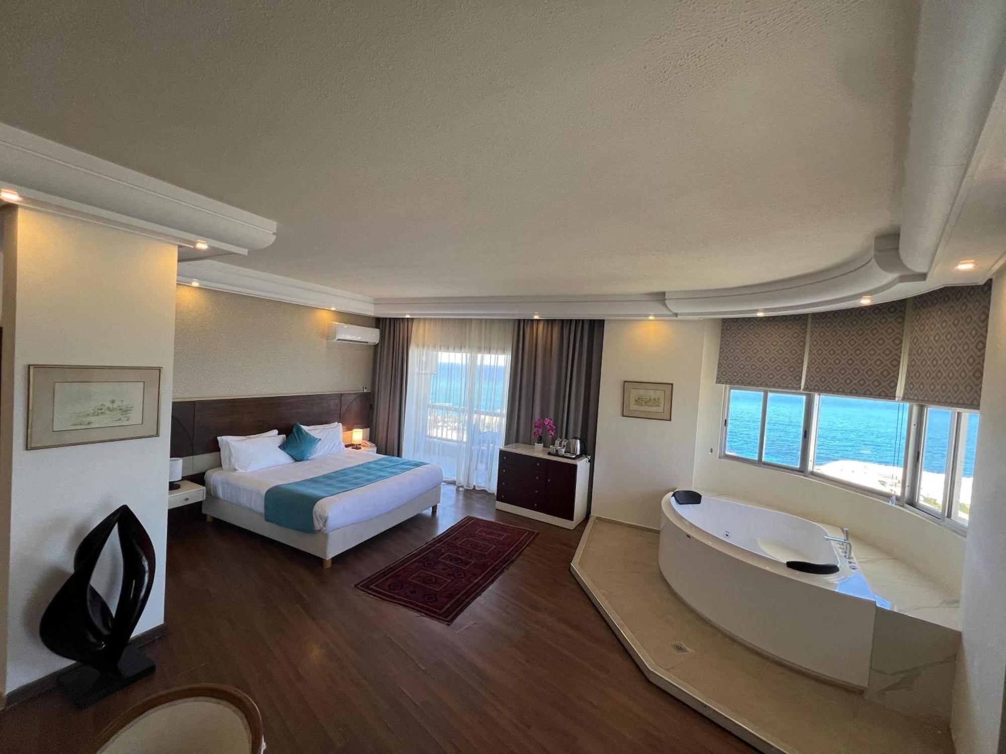 Hotel Mediterranee Beyrouth Εξωτερικό φωτογραφία